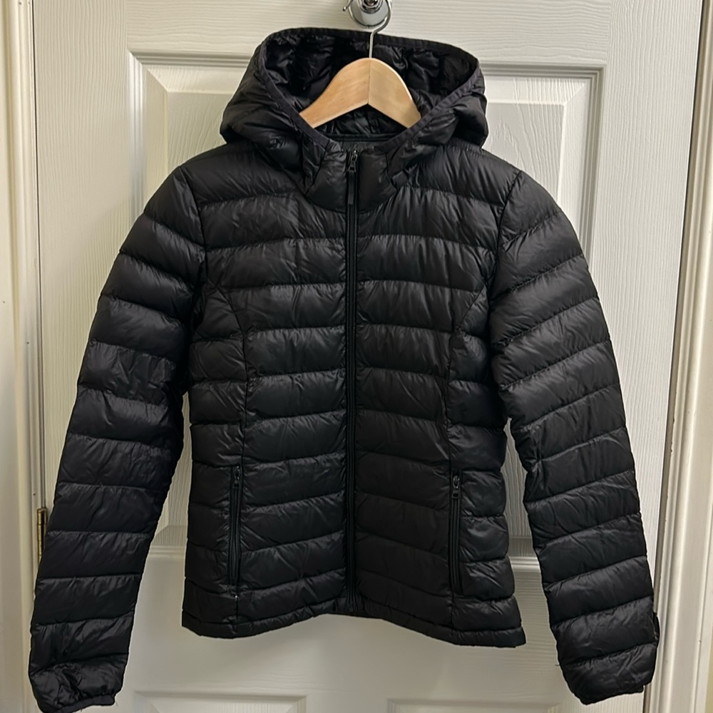 TNA botaine puffer. Size small. EUC.